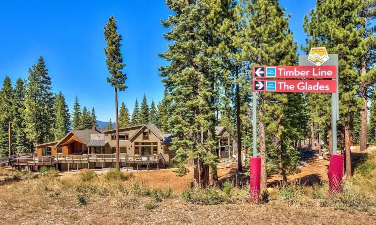 Truckee House | The Wilderness Lodge@NS: 9BR/11.5BA, AC, Fire Pit