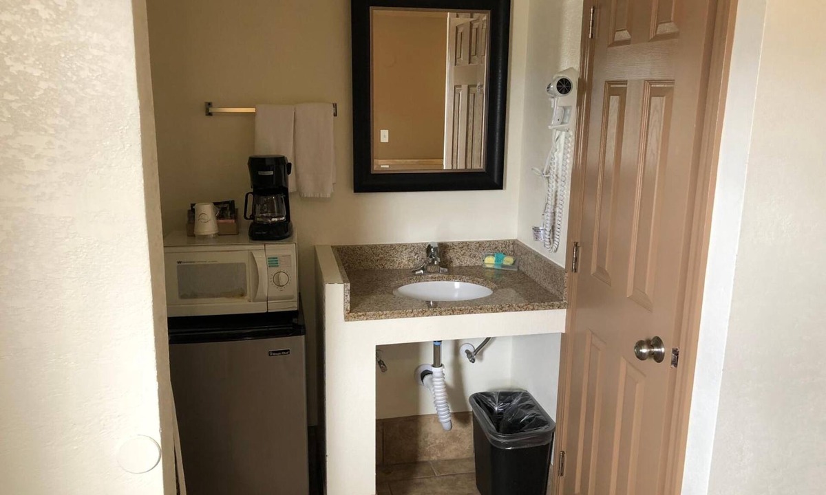 Taft Hotel | Topper Motel