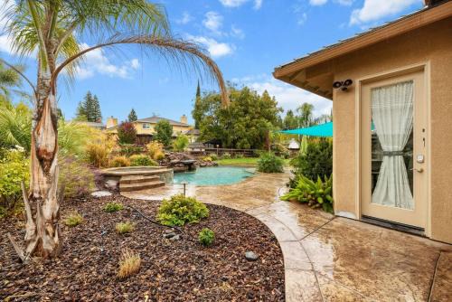 Orangevale House | Tranquil Retreat: Pool, Spa, Firepit, Peloton, WFH
