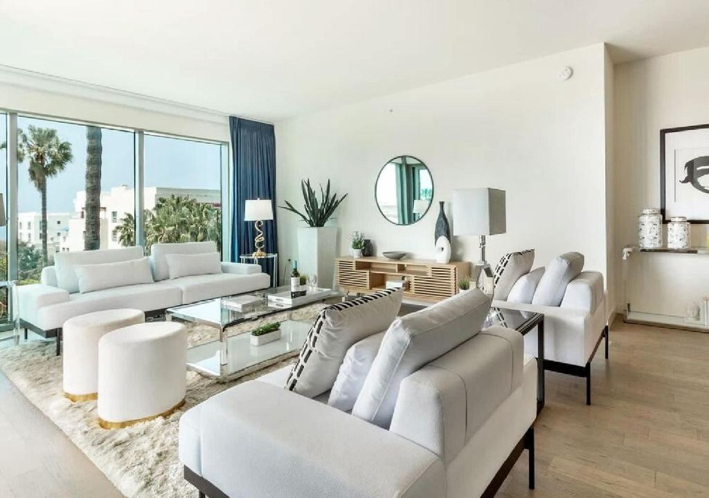 Downtown Apartment | Two Bedroom Oceanfront Retreat with Panoramic View