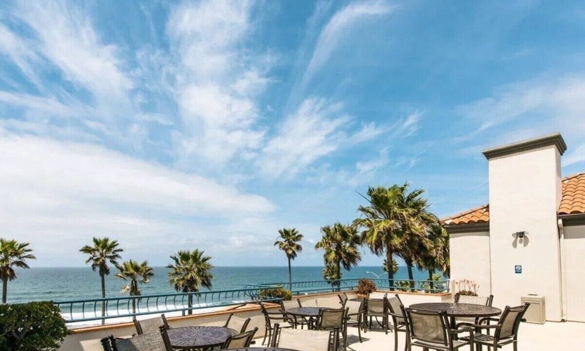 Carlsbad Resort | Unwind In Premium Beach-front Resort with Panoramic Ocean Views. 1Bd w/Balcony