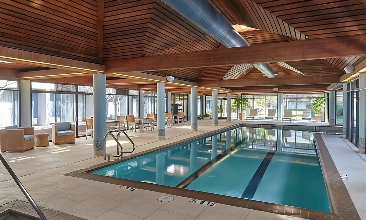 Berkeley Hotel | Vacation Day Is Always A Great Idea! Near Transamerica Pyramid, Pets Allowed!