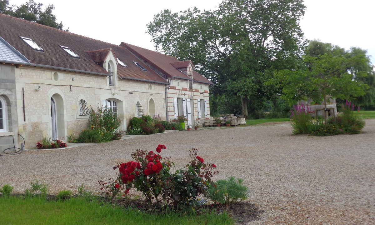 Vallieres-les-Grandes House | Vacation rental for 6 or 7 people near Beauval Zoo, Amboise, Chenonceau, Chambord, and Chaumont