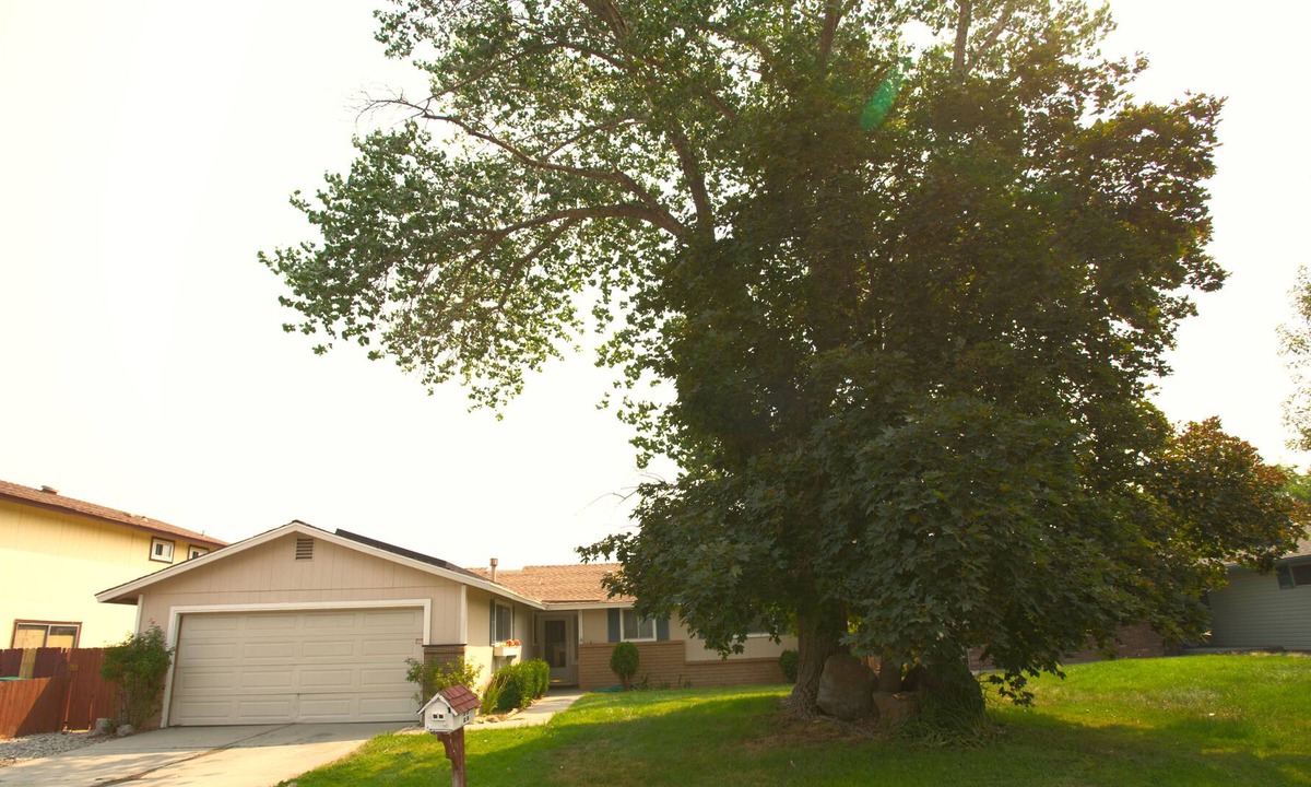 Mira Loma House | VACATION HOME NEAR PEPPERMILL CASINO AND RENO CONVENTION CENTER!