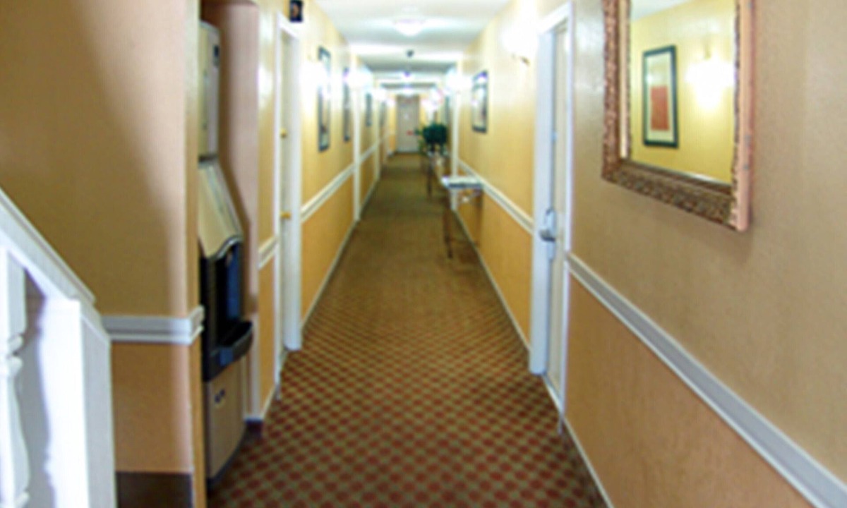 Taft Hotel | Welcome to the Holland inn suites double room