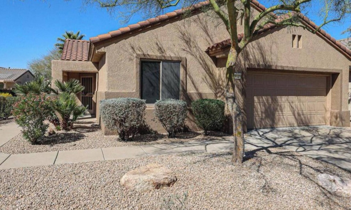 Desert Sage House | Welcoming 2-bedroom house with AC in The Grand
