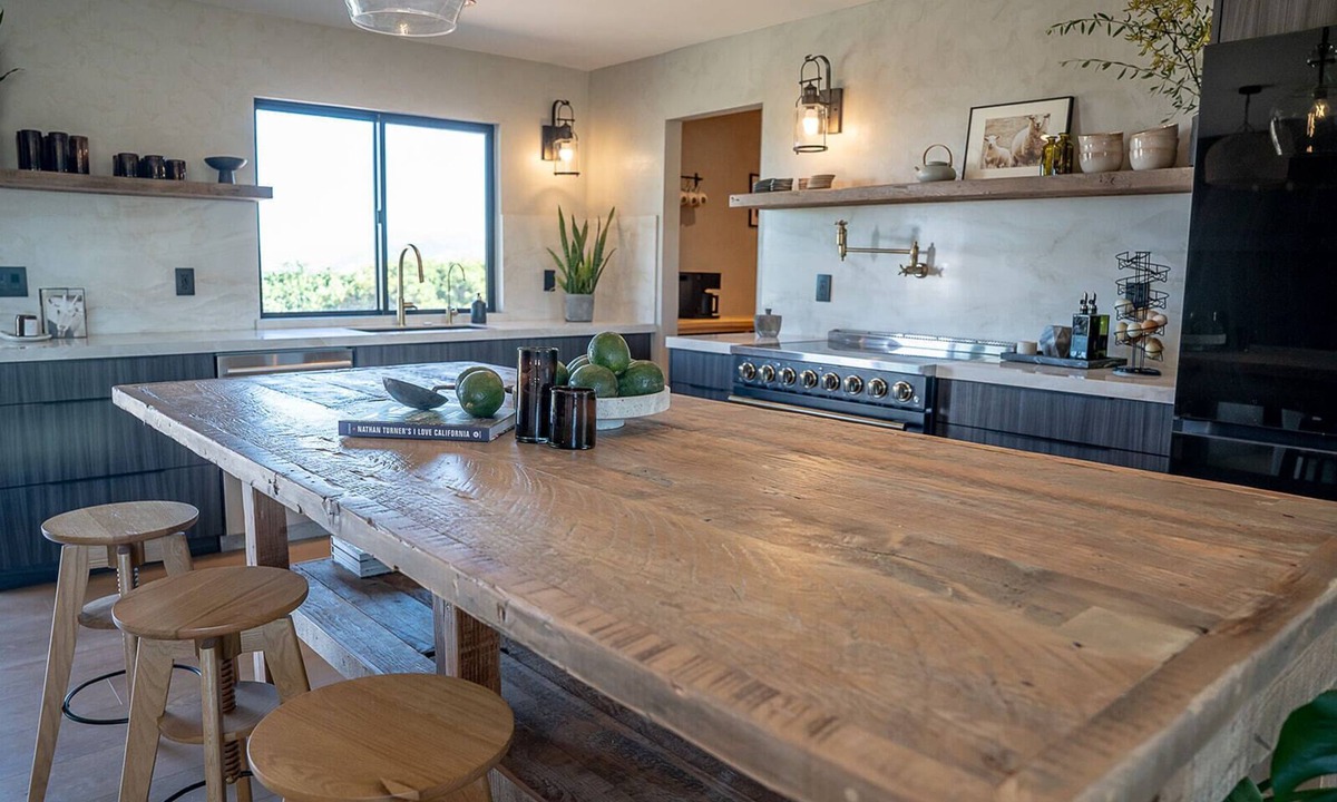 Bonsall House | Wellness Farm Retreat on 19 Acres with Gym, Sauna, Hot/Cold Plunge + Donkeys