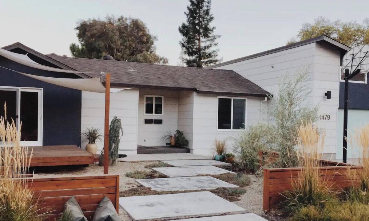 Chico House | West Park House | Relaxing Park Life