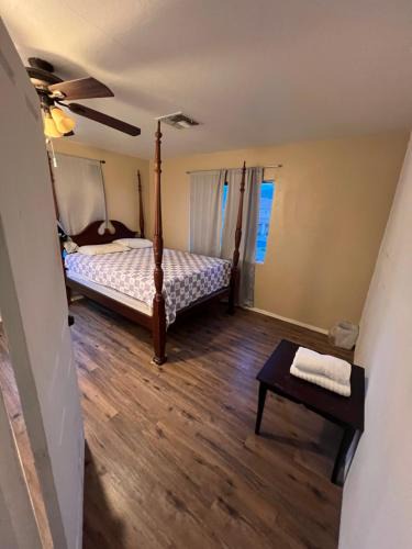 Sheely Farms House | West Phoenix Value Room 2 Bennet