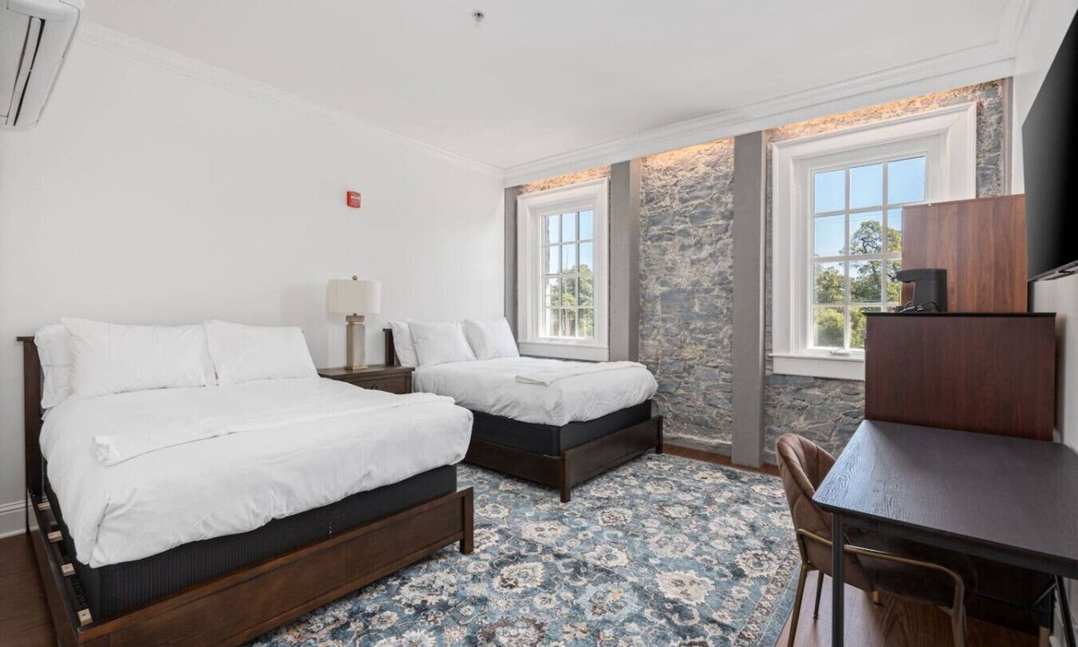 Santa Rosa Bed & Breakfast | Wine-Country Wonderland Holiday 1 BR Retreat