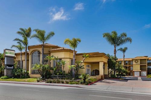 Midway-Pacific Highway Hotel | Wyndham Garden San Diego near SeaWorld