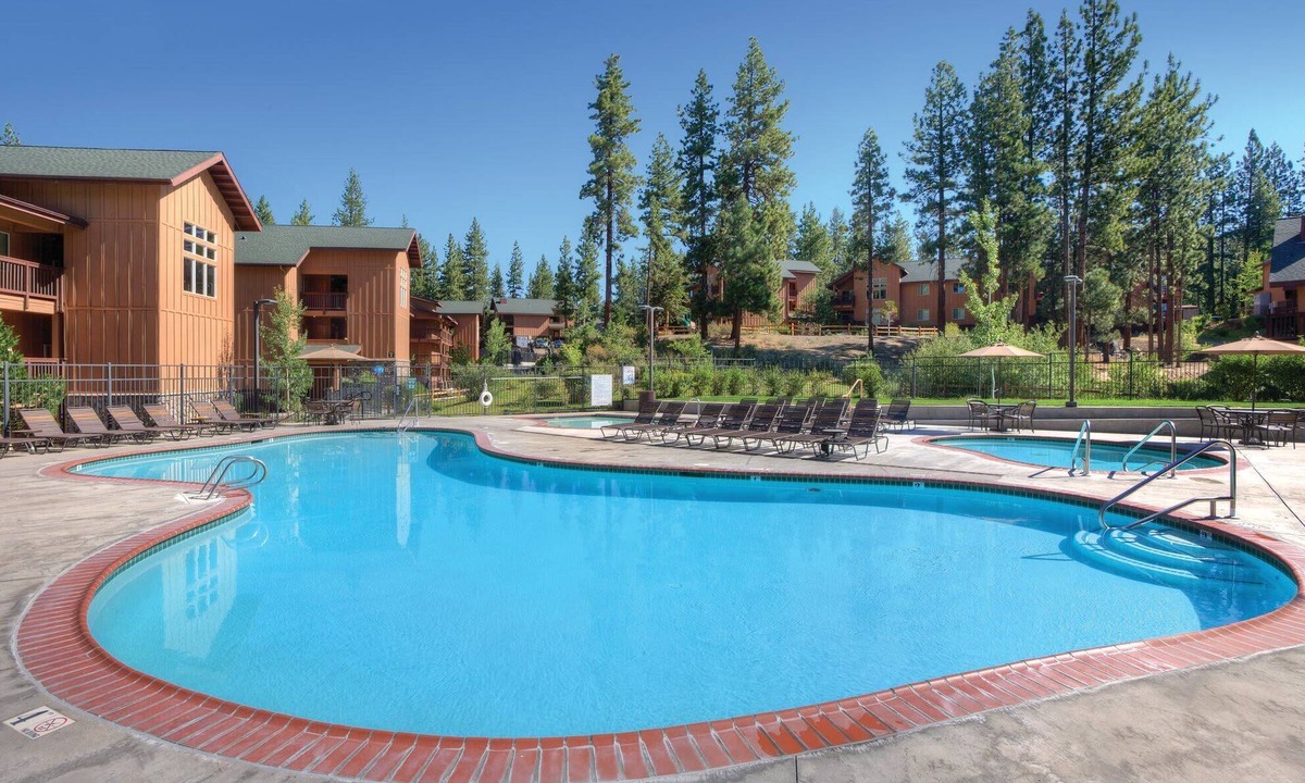 Round Hill Village Condo | Wyndham South Shore | Four 2BR/1BA Suites