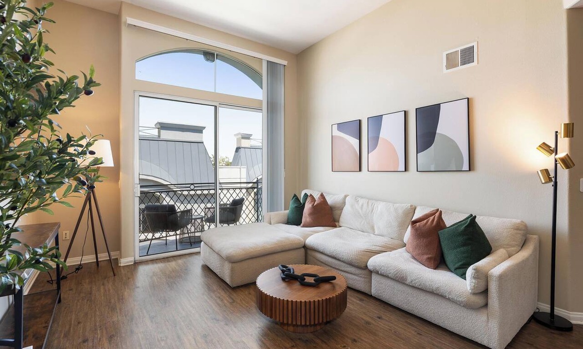 Marina del Rey Apartment | Zircon Zen - Quiet retreat 2BR Pool, Jacuzzi Marina