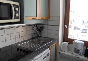100m from resort center, 1st floor, view ski slopes, balcony, tv, 27m², La Plagne