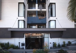 Central Brentwood 1BR w/Pool, near UCLA, San Vicente, by Blueground