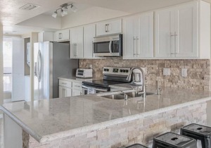 Luxury 2BR in Scottsdale #235 by WanderJaunt