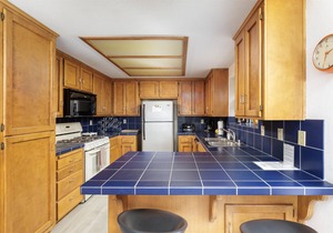 Snug Harbor: 3 BR, 2 BA House in CAMBRIA, Sleeps 6