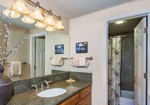 Take An Amazing Vacation! On-site Pool and Spa, Near Emerald Bay State Park!