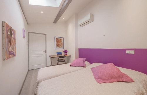 Les Grands Carmes Apartment | ღ LA CHARMERIE Duplex climatisé à 5min du Vieux Port