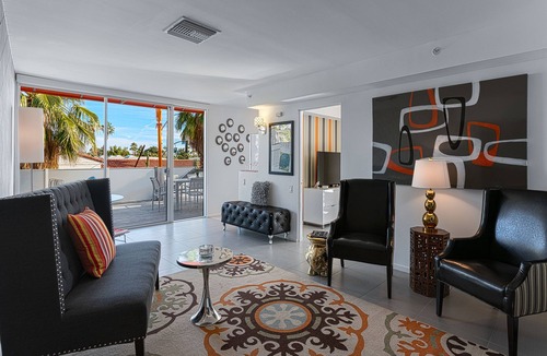Uptown Design District Apartment | 1-Bedroom Master Suite #219
