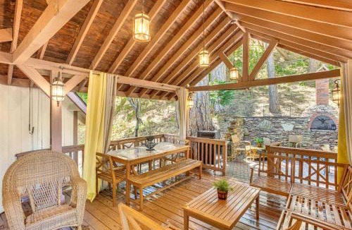 Crestline House | 1 Mi to Lake Gregory! Forest-View Crestline Cabin