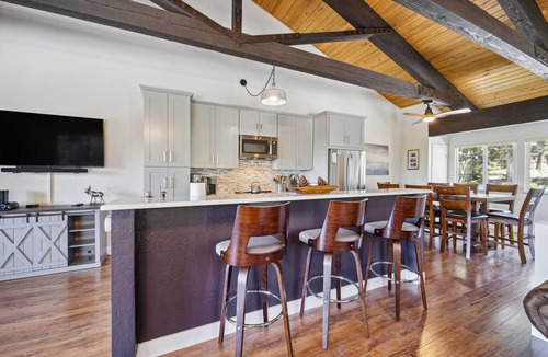 Lake Forest Apartment | 10 Mi to Palisades Tahoe! Condo w/Game Room