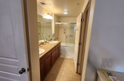 Santa Clara Condo | 10 minutes walking to Levi's Stadium and close distance to Airports