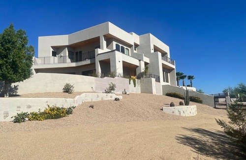 Diamante Del Lago House | 100 mile views! 6000 sq ft 4-bedroom house, salt pool in fabulous Fountain Hills