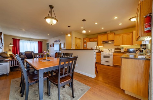 Orick House | 11A Roosevelt Elk Suite at the Meadow Site