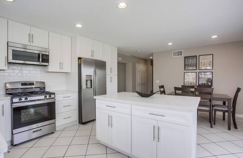 Mira Mesa House | 15 Min to La Jolla Shores Beach and Torrey Pines!