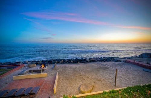 South Oceanside House | 1923 S Pacific