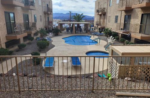 Lake Havasu City Apartment | 1st Floor Condo in the Desert w/Pool, Spa & BBQ