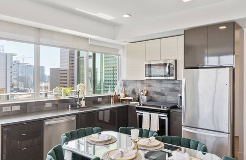 East Village Apartment | 2-bedroom Apartment in heart of Downtown San Diego with amazing Ameneties