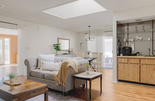 Cottonwood House | 2-bedroom house in peaceful Sun Lakes with AC