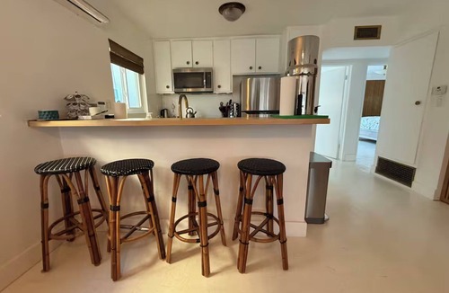 Marina Peninsula Apartment | 2 Bedroom Steps 2 Sand Oceanview Beach Retreat
