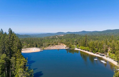 Twain Harte House | 2 cabins-22 guests-2 hot tubs-Lake Access-Glamping
