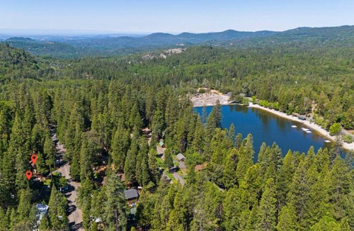 Twain Harte House | 2 cabins-22 guests-2 hot tubs-Lake Access-Glamping