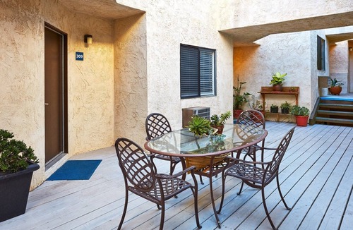 Avalon Hotel | 2 Charming Units Near Descanso Beach – 9 Min Walk to Shore