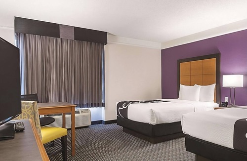 Guasti Hotel | 2 Double Beds at La Quinta Inn & Suites by Wyndham Ontario Airport