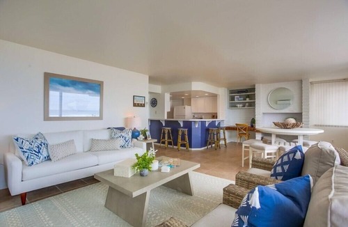 Central Mission Beach House | 2 Levels of Ocean Front ★ HUGE Patio ★ AC