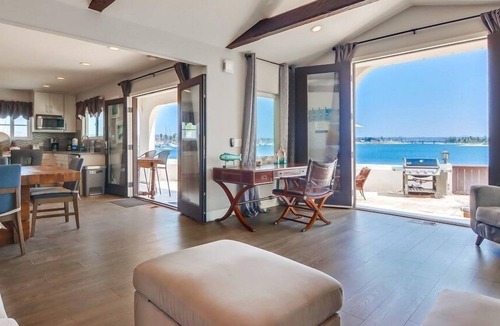Central Mission Beach Villa | 2 Levels of WaterFront ☆ Exclusive 1,000sf Ground Level Patio ☆ AC