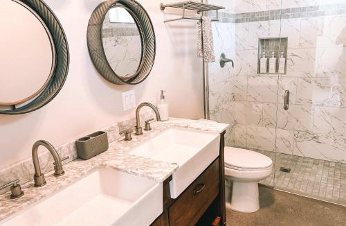 Yucca Valley House | 2 Private Homes on 10 Acres - Pipes Canyon Retreat