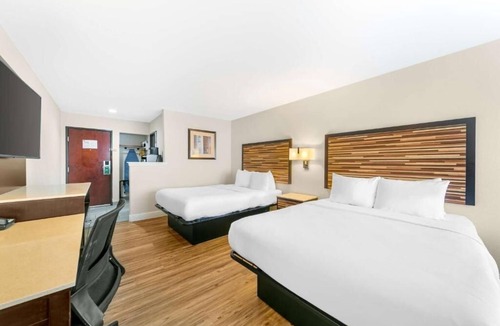 Central Sacramento Hotel | 2 Relaxing Rooms Near Discovery Park – Adventurers Welcome