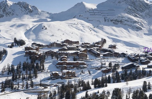 Belle Plagne Apartment | 2-room apartment with balcony at the foot of the slopes, 4 people