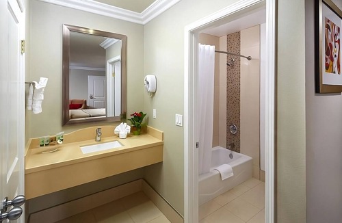 Anaheim Resort Hotel | 2-Unit Stay – Near Disneyland, Anaheim Gardenwalk, Must-See Attractions