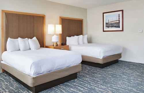 Berkeley Hotel | 2 Units | Relaxing Marina Stay | Pool & Pet Friendly