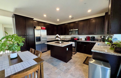 Victorville House | 2022 Newly built home in Victorville CA, 2 beds 2.5 baths