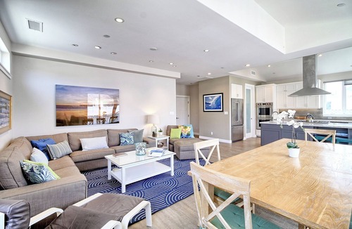 Pierpont Bay House | 2025 Calendar Now Open, Book Your Sunny Beach Time Now!