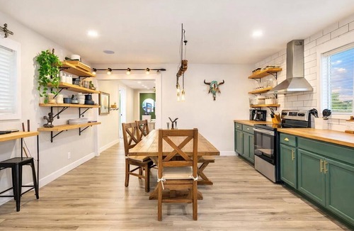 Valle House | 25 Min to Grand Canyon, Hot tub & Fire Pit