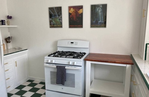 Ventura House | 25% Off Aug 10-18! Amazing Reviews, Great Location